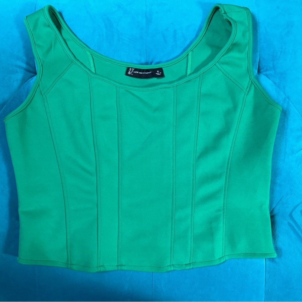 NY & Co Green tank crop